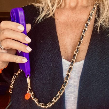 Bijou de téléphone bandoulière Stephanie, chaine cuir métal, 2 attaches avec 120 Cm.