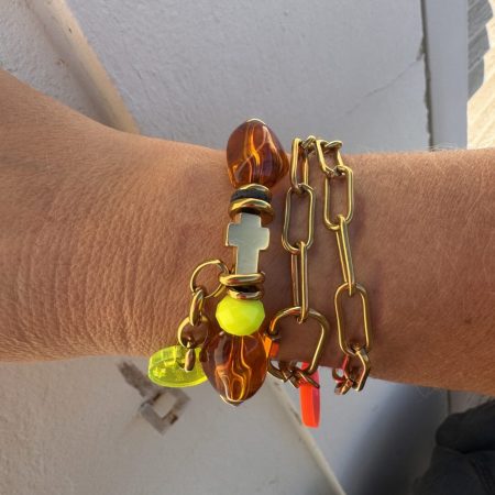 Bracelet Giusti, perles couleur ambre, croix et perles en acier inoxydable dorées, perles fluo, création Bella-pampa.