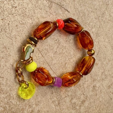 Bracelet Giusti, perles couleur ambre, croix et perles en acier inoxydable dorées, perles fluo, création Bella-pampa.