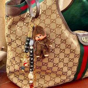 Bag charm, bijou de sac, kiki Caribou Winter, melange de perles, messages, porte-clefs kiki, chaine en acier inoxydable, création Bella-pampa.
