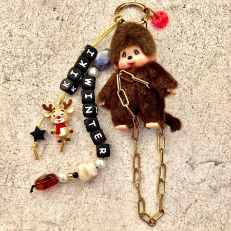 Bag charm, bijou de sac, kiki Caribou Winter, mélange de perles, messages, porte-clefs kiki, chaine en acier inoxydable, création Bella-pampa.