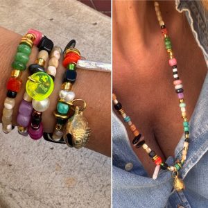 Collier ou bracelet 4 tours Barthy, mélanges de perles colorées semi précieuse, grelot, creation Bella-pampa