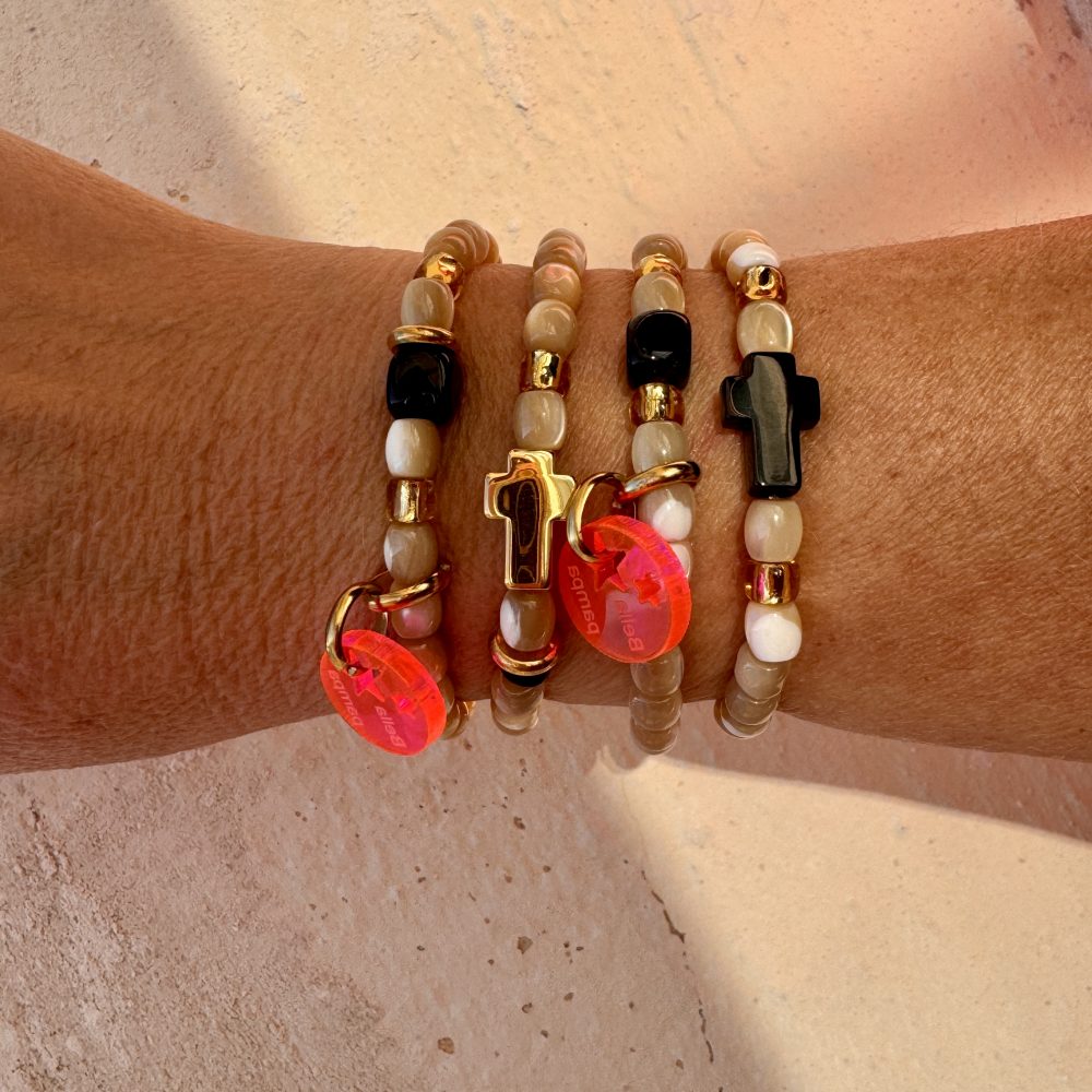 Bracelet double tour Mattia croix, doré, perles en nacre, dorées, creation Bella-pampa.