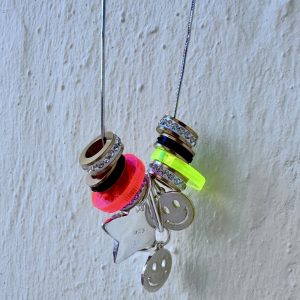 Sautoir Stardust, mélange de perles en argent 925, smiley, étoile, strass, perles fluo Bella-pampa.