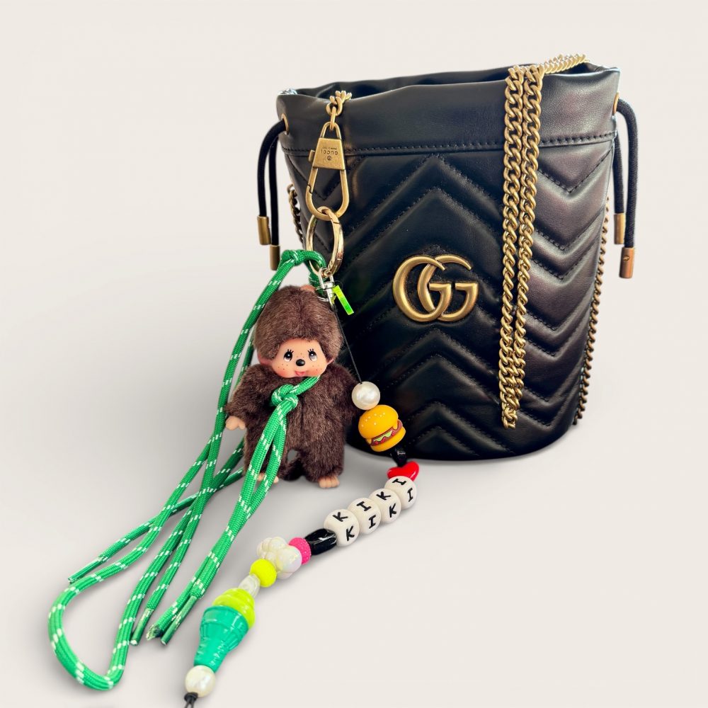 Bijou de sac KIKI Snack Attack, porte-clés Monchhichi, lacets, perles burger, nuage, glace.