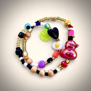 Bracelet double tour Lovely Lunatic, perles canard, oeuf au plat, coeur, perles multicolores, création Bella-pampa.