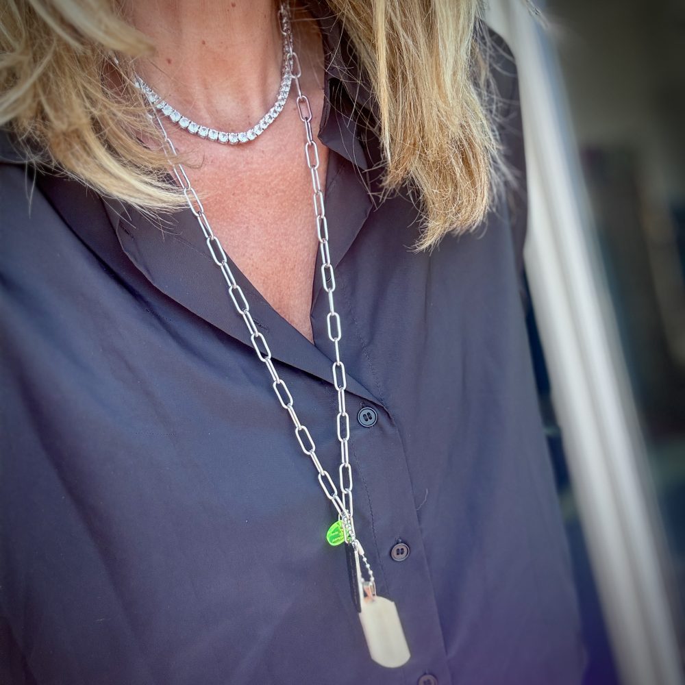 Ras de cou Ma Mignonnerie, collier dans une ambiance de rivière de diamant, zircon, acier inoxydable couleur argent. Bella-pampa.