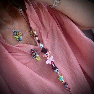 Bijou de téléphone Mojo, inspiration perles cowboy, amérindien, cactus, perles multicolores.