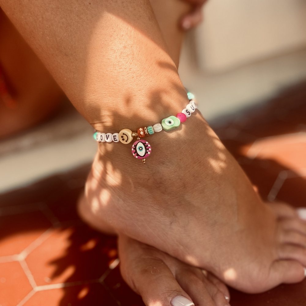 Bijou de cheville, LOVE SUN, Charms yeux, coeurs, perles smiley, perles colorées et semi-précieuses, message Love et Sun