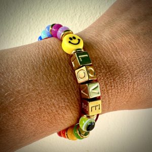 Bracelet 33 perles cubes Message Love, perles en verre multicolore, smiley, oeil protecteur.