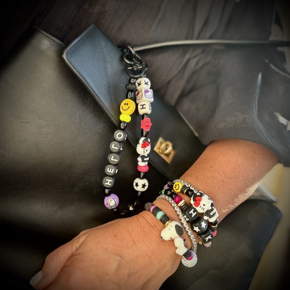 Bracelet Saints H&K double tour, perles colorées et message kitty