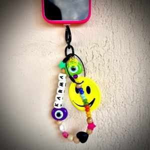 Bijou de téléphone ou bijou de sac Sophia karma Rainbow, un gri-gri sur vous, porte-clés smiley.